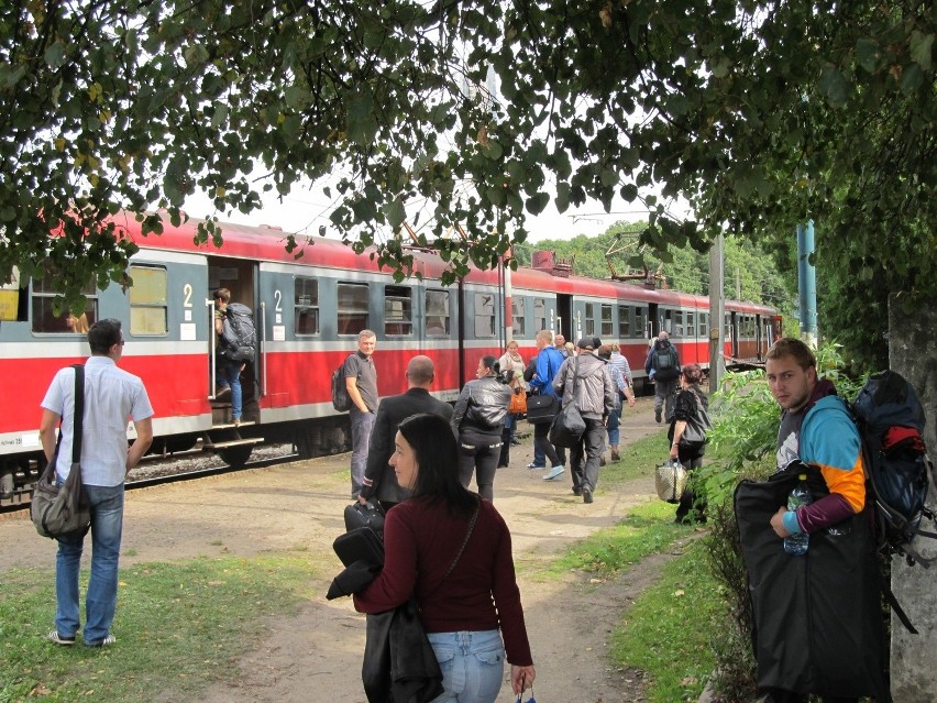 Wrocław: 30 km w dwie godziny. Tak podróżuje się koleją w XXI wieku (ZDJĘCIA)