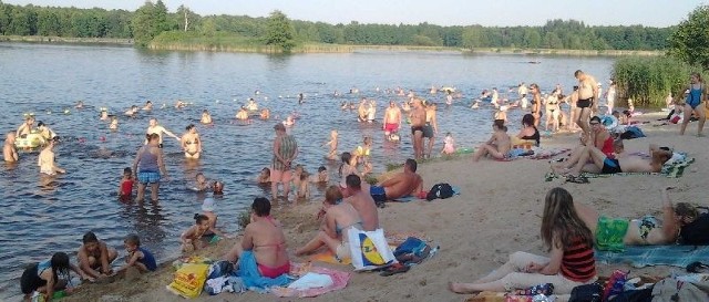 W letnie upały zbiornik Klekot jest oblegany przez plażowiczów. Klekot słynie z dużych ryb. Ten największy złowiony tutaj sum miał 194 centymetry długości i ważył 52 kilogramy.