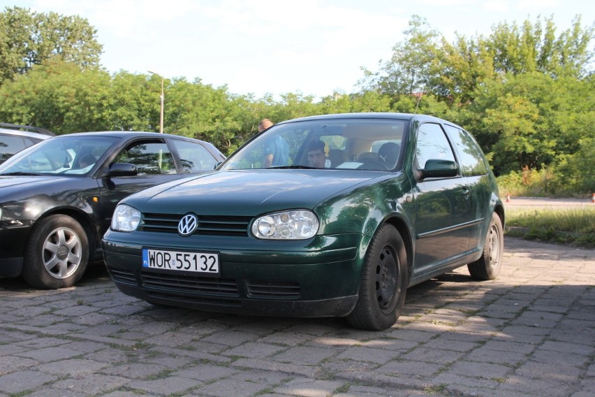 VW Golf, rok 1998, 1,8 benzyna, cena 3 500zł