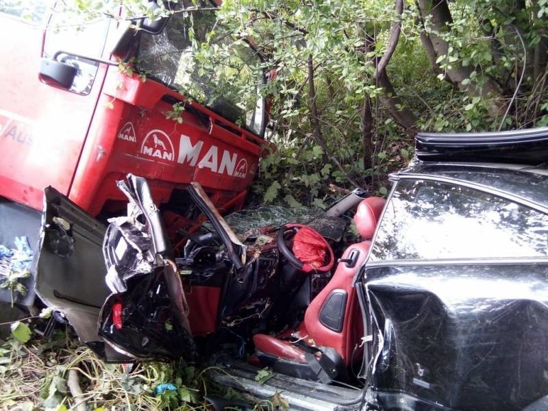 Wypadek w Łęce. Znane są nowe fakty z tragedii, w której zginęła rodzina. Postawiono zarzut [AKTUALIZACJA]