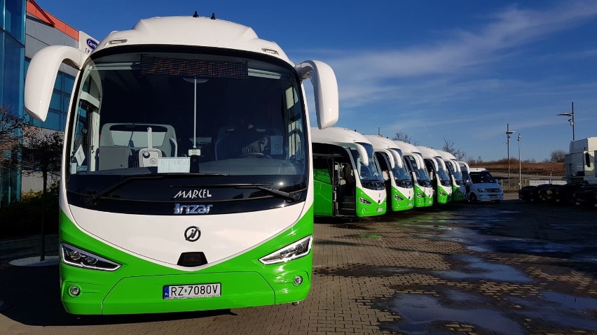 Sześć nowych autobusów marki Irizar jeździ od lutego w...