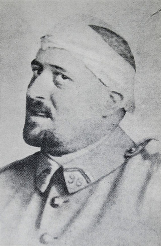 Guillaume ApollinaireNaprawdę nazywał Wilhelm Apolinary Kostrowicki (1880-1918) - francuski poeta polskiego pochodzenia. Jeden z głównych przedstawicieli francuskiej awangardy poetyckiej. Chociaż najbardziej znany jest jako poeta, jego twórczość obejmuje także utwory prozatorskie i eseistykę. Najbardziej popularne zbiory jego poezji to "Alkohole" i "Kaligramy" oraz powieść "Poeta zamordowany". Wielokrotnie oceniał obrazy ówczesnych artystów na łamach francuskich magazynów, sympatyzując z kubistami, których twórczość zdawała się najbliższa jego własnej teorii sztuki. Postulował on malarstwo niefiguratywne, abstrakcyjne.