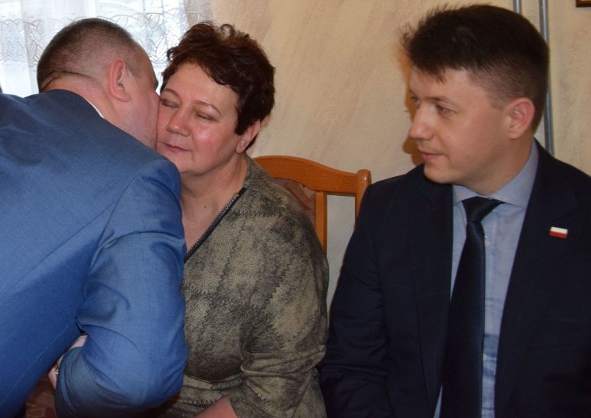 Uroczyste powitanie repatriantów z Kazachstanu. – Polska jest waszym domem – mówił wójt Krasocina 