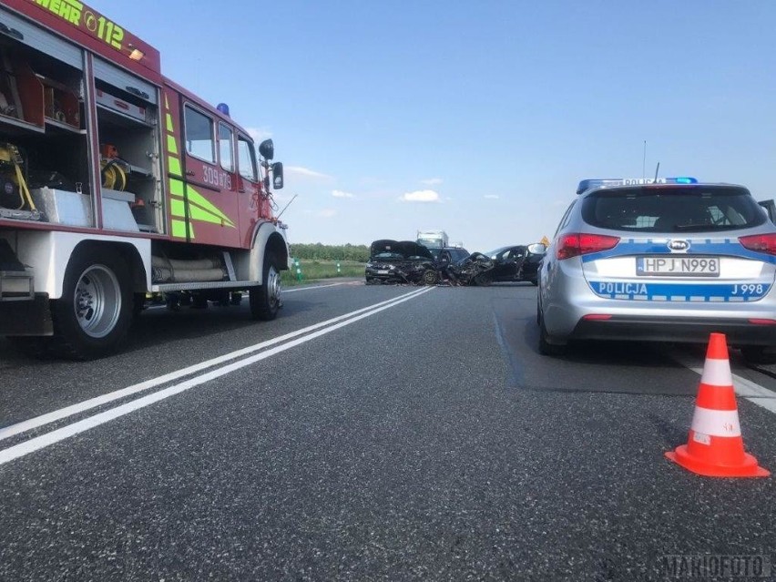 Zderzenie trzech aut na obwodnicy Opola.
