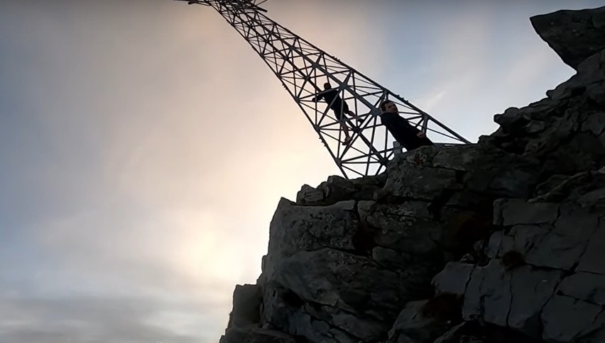 Tatry. Techno na Giewoncie. Weszli na krzyż przy głośnej muzyce [FILM] 23.10.