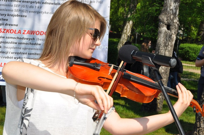 Gimnazjaliści ze Szczecinka na pikniku zawodowców