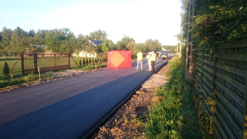 Tragiczny wypadek w Będzelinie koło Koluszek. Samochód...