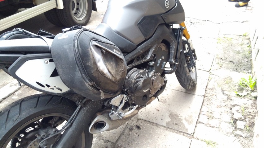 Motocyklista zderzył się z toyotą na Radwańskiej [zdjęcia]