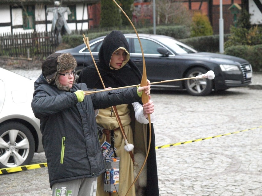 Pokazy rycerskie w koszalińskim muzeum. WOŚP Koszalin 2014