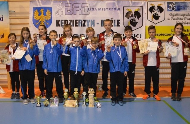 Dwie drużyny z włoszczowskiej „jedynki” odniosły wielki sukces w Kędzierzynie-Koźlu – zajęły pierwsze i drugie miejsce w Polsce.