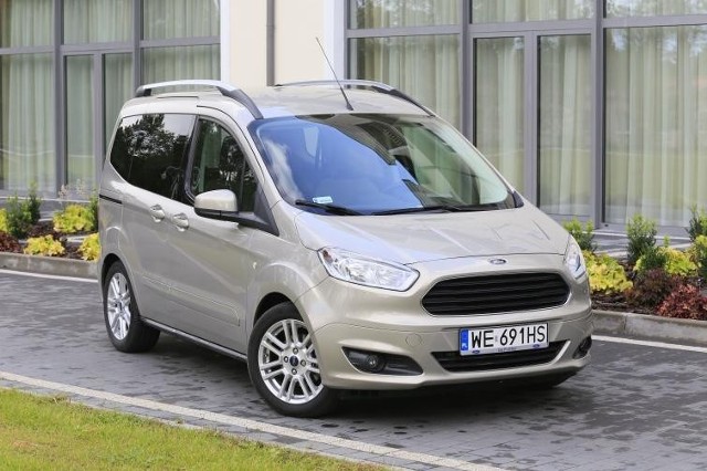 Testujemy: Ford Tourneo Courier 1.6 TDCi - nie tylko dla rodziny (WIDEO)