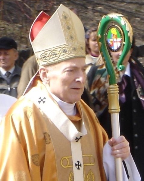 Ksiądz Arcybiskup Zygmunt Kamiński.