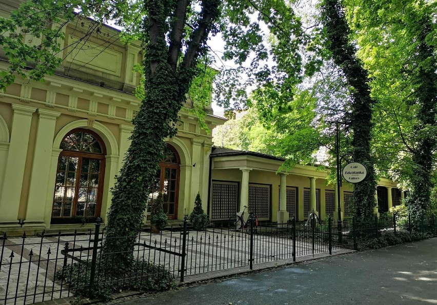 Kraków. Miasto po 24 latach wypowiedziało umowę na Cafe Zakopianka przy Plantach. Jak się zmieni to historyczne miejsce?