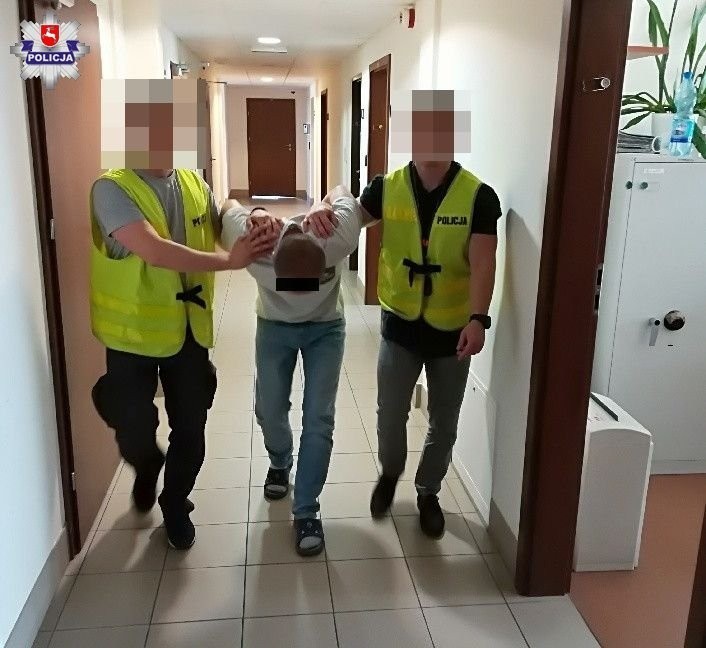 Nieudany napad na kantor w Tomaszowie Lubelskim. Alarm spłoszył złodziei                                       