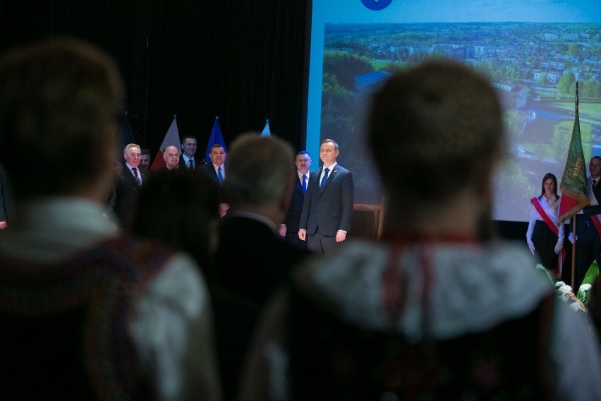 Wolbrom. Andrzej Duda odebrał honorowe obywatelstwo,...