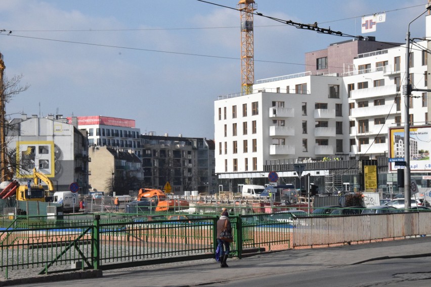 Nowy budynek rośnie nad Odrą. Nawet 18 tys. zł za metr kwadratowy