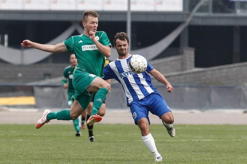 Stal Rzeszów - Izolator 4:2. Siódma porażka boguchwalan [ZDJĘCIA]