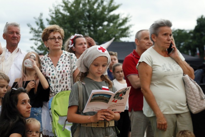 „Zaśpiewajmy w hołdzie Powstańcom Warszawskim”. Wyjątkowy koncert na Placu Litewskim w Lublinie. Zobacz zdjęcia