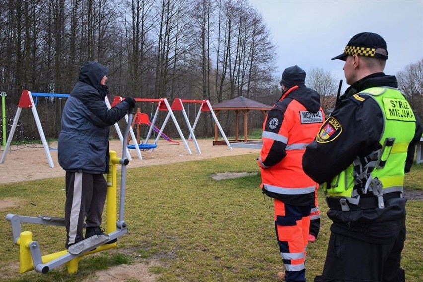 Koronawirus. Nowe ograniczenia dotyczące przemieszczania się. Policja i straż miejska nie zamierza legitymować bez powodu