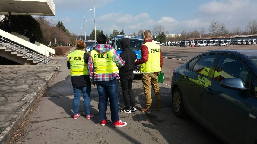 Policjanci zatrzymali w poniedziałek 16-latka, który w swoim...