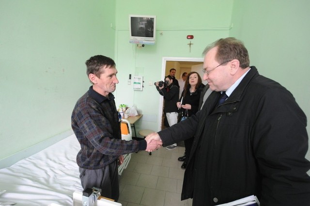 Konsul generalny Ukrainy w Krakowie była zarówno w WCM, jak i w Szpitalu Wojewódzkim przy ul. Katowickiej w Opolu.