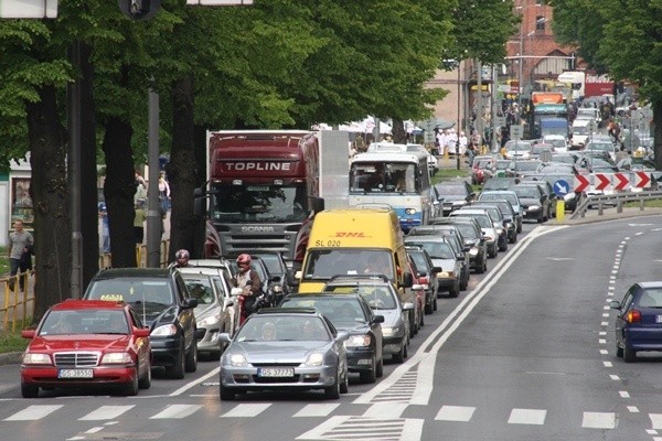 Zdaniem ekspertów około 50 proc. samochodów, które poruszają się po polskich drogach stwarza zagrożenie.