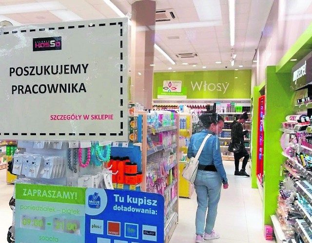 Szukasz pracy w Kołobrzegu, Szczecinku, Białogardzie bądź w okolicznych miejscowościach? Sprawdź najnowsze oferty pracy, które ukazały się w ostatnich dniach w Internecie. Oferty znajdziesz na kolejnych slajdach >>>Zobacz także: Autobusy na prąd wyjechały na ulice Szczecinka