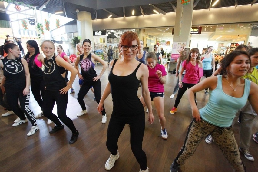 Zumba w Galerii MM. Nie udało się pobić rekordu Guinessa