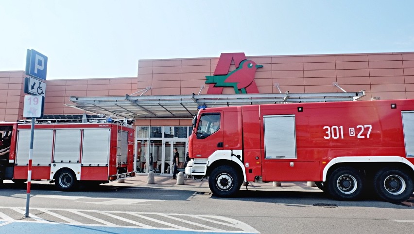 W kilkanaście minut Auchan przy ul. Hetmańskiej zostało...