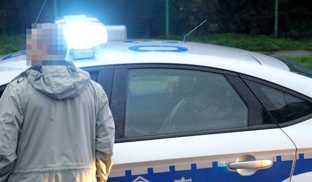Będzińska policja zatrzymała pijanego mężczyznę, który groził podłożeniem bomby
