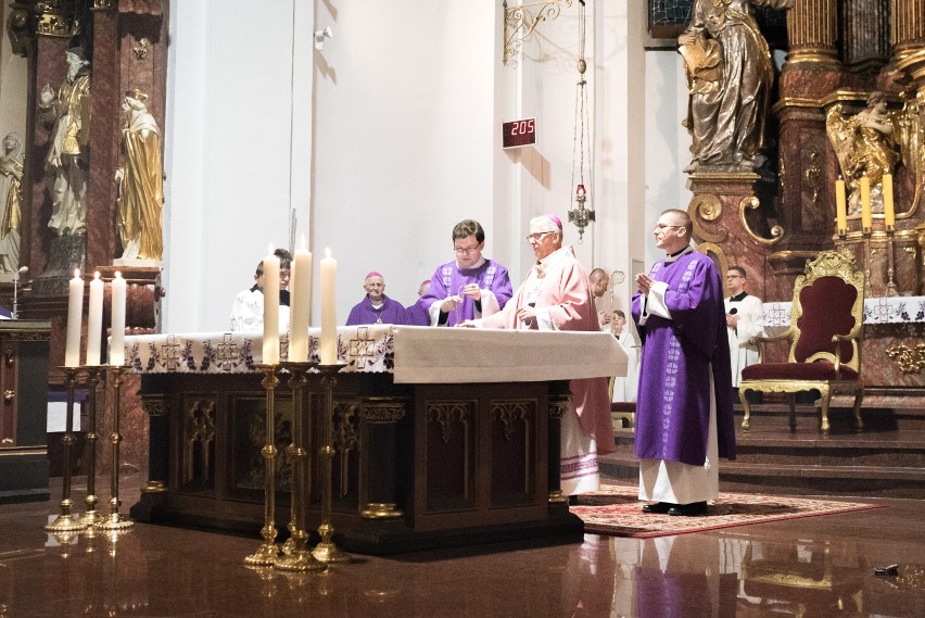 Jubileuszowa msza św. w katedrze opolskiej.