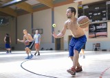 Koszykarze z calej Polski trenują na Camp Get Better w Jezierzycach (wideo)