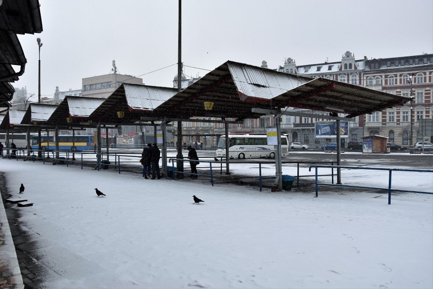 Dworzec autobusowy w Opolu ma działać co najmniej do końca...