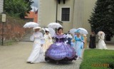 Pokaz sukien z XIX wieku odwołany! Powód - pandemia Covida-19 