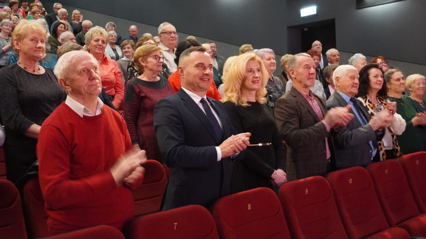 Wspaniały koncert Pierwszej Damy Polskiej Operetki Grażyny Brodzińskiej w Domu Kultury we Włoszczowie. Zobaczcie zdjęcia i wideo