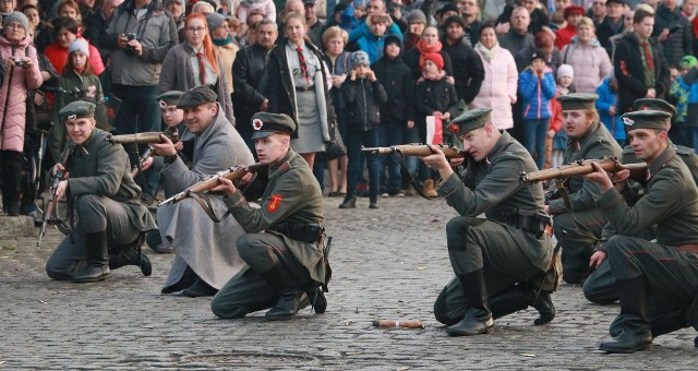 Powstańcy zatrzymali się na Międzychodzie, który na mocy Traktatu Wersalskiego w 1919 r. został przyłączony do Polski. Ówczesny powiat międzyrzecki – poza jego wschodnimi skrawkami – pozostał jednak w granicach Niemiec, choć wielu Polaków z Międzyrzecza i okolic przedzierało się na pozycje powstańców, żeby z bronią w ręku walczyć o powrót miasta do Rzeczpospolitej.