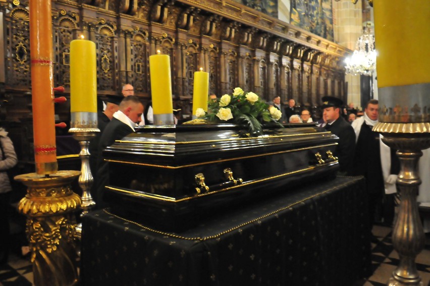 Uroczystości pogrzebowe byłego rektora UP ks. infułata prof. Jana Dyducha