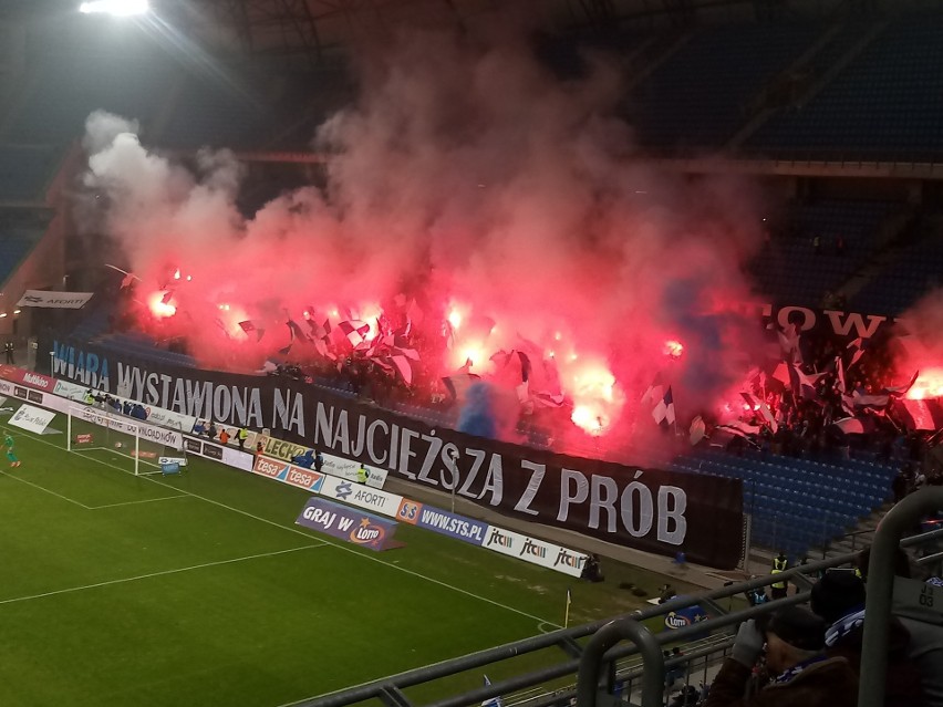 Podczas meczu Lech Poznań - Wisła Płock (2:1) atmosfera na...