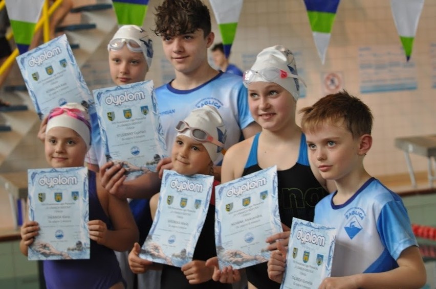 Żagańscy pływacy na zawodach w Zgorzelcu