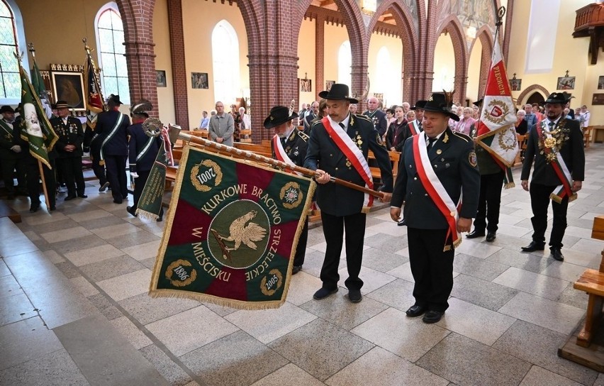 Uroczystości jubileuszowe rozpoczęła msza św. w kościele pw....