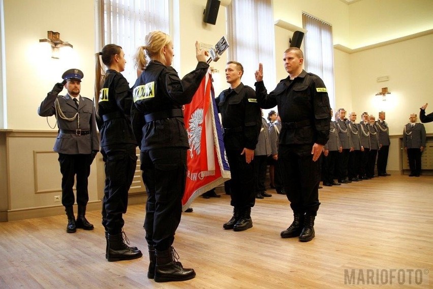 Ślubowanie nowych policjantów w KWP w Opolu.