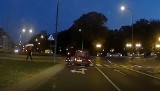 Rowerzysta omal nie zginął na Branickiego w Białymstoku. Kierowca spychał go z drogi (wideo)