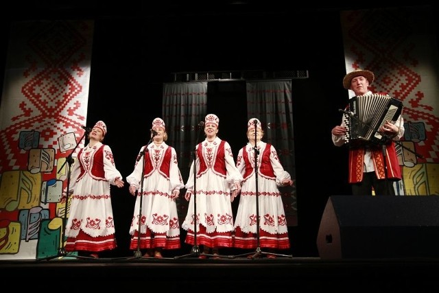 Laureaci XVII Ogólnopolskiego Festiwalu Piosenki Białoruskiej zaprezentowali się w Teatrze Dramatycznym