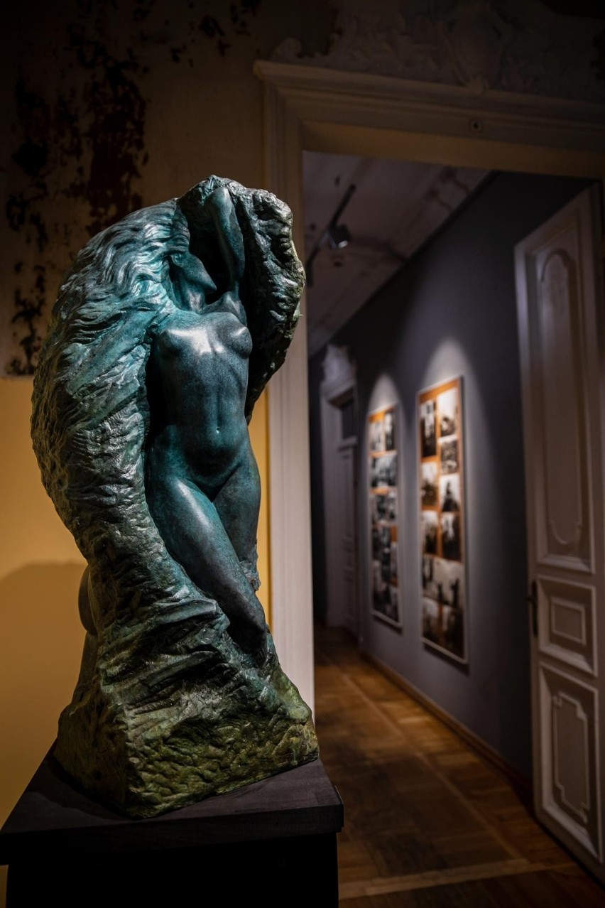 Wystawa rzeźb Michała Jackowskiego w Muzeum Rzeźby Alfonsa...