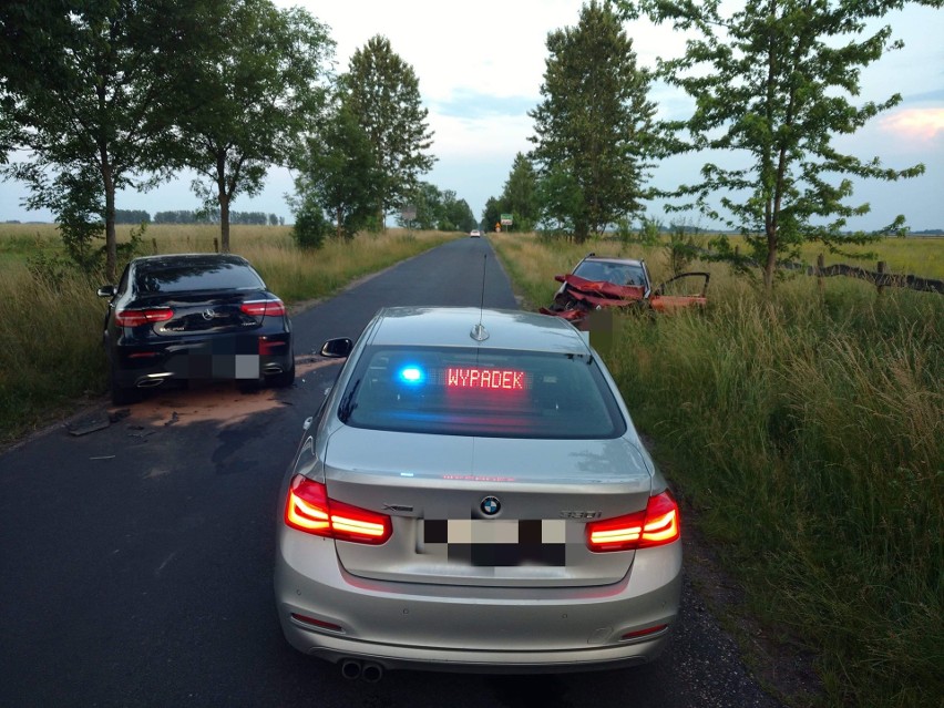 Wypadek miedzy Nowogrodem a Chojnami. Sześć osób trafiło do...