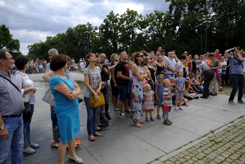 Podniebne akrobacje na szarfach w wykonaniu estońskiej...