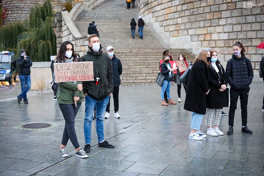 Strajk kobiet - manifestacja i przemarsz, 6.11.2020