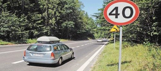 Ograniczenie do 40 km/h będzie jeszcze obowiązywało na Gdańskiej przez najbliższe dni. Lepiej więc zwolnić, zamiast ryzykować mandatem. 