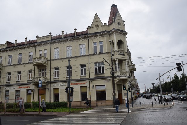 Kamienica u zbiegu Alei Najświętszej Maryi Panny i al. Kościuszki