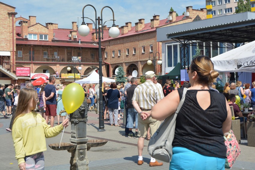 Szymon Hołownia w Ostrołęce. Kandydat na prezydenta RP spotkał się z mieszkańcami, 20.06.2020